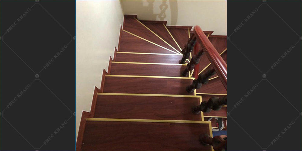 thang gỗ gõ đỏ có nẹp