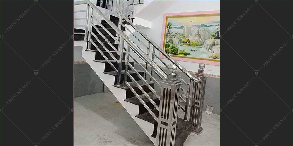 cầu thang bằng inox hộp