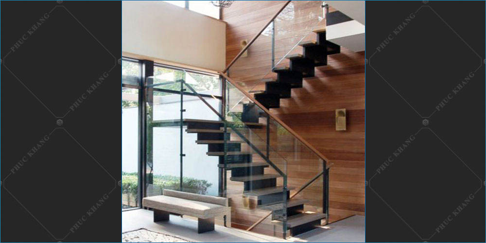 thang sắt ziczac kính cường lực
