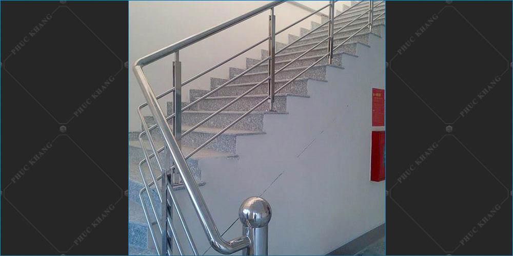 Lan can inox trong nhà