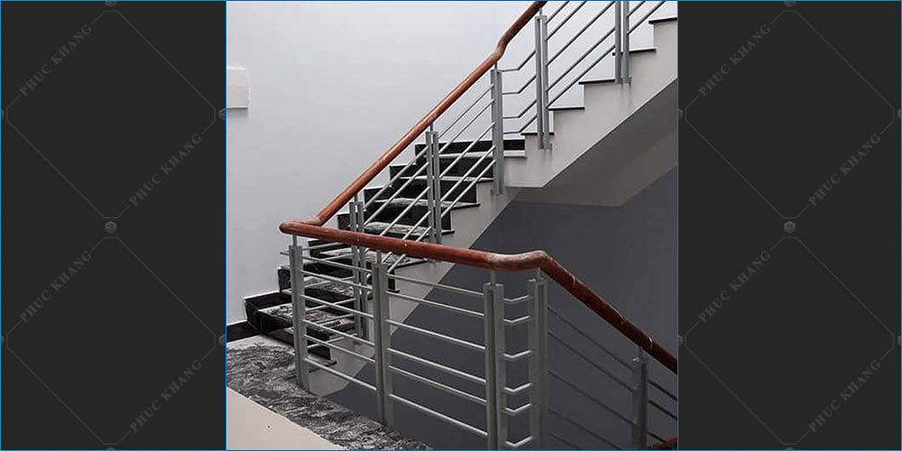 lan can sắt hộp sơn xám