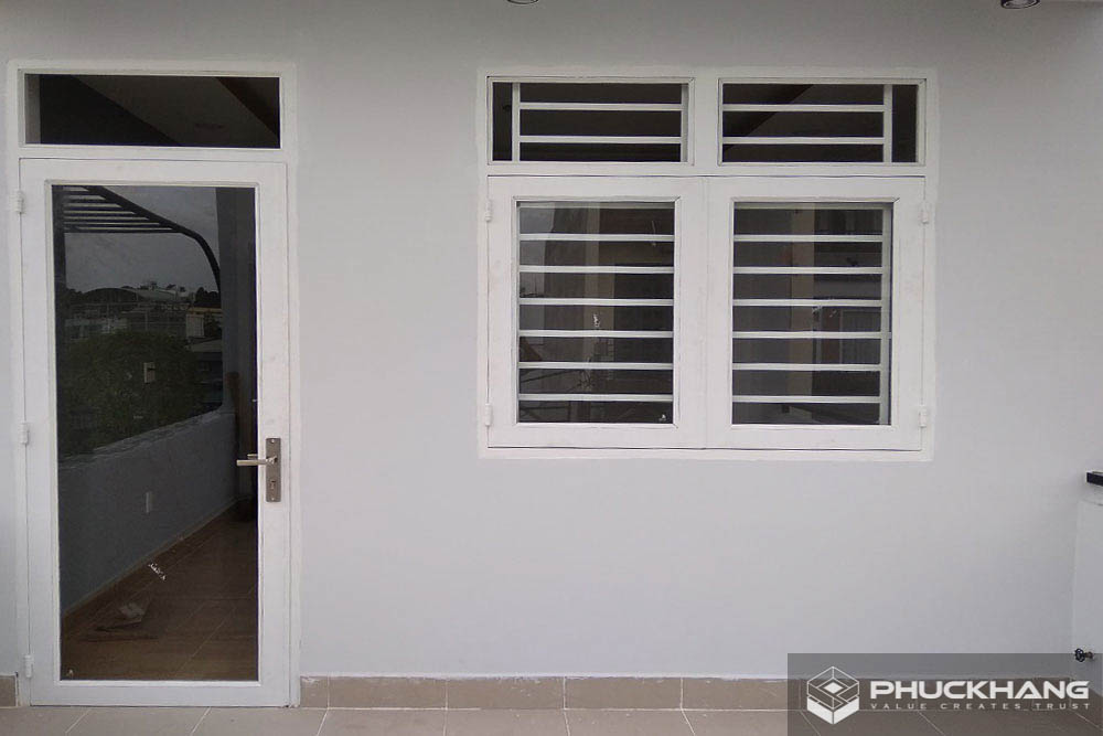 mẫu cửa sổ sắt đẹp 2 cánh mở quay