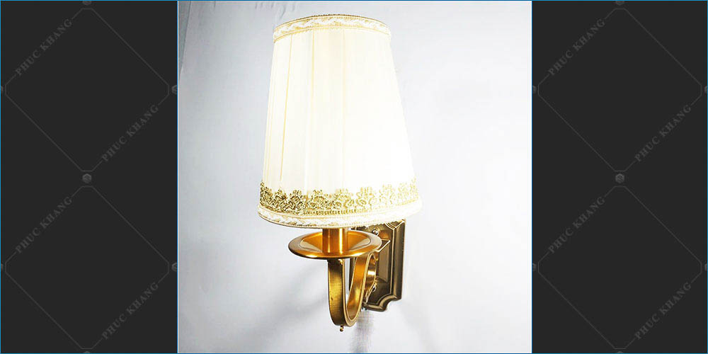 đèn tường cầu thang hiện đại