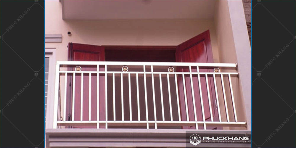lan can ban công inox hộp 304