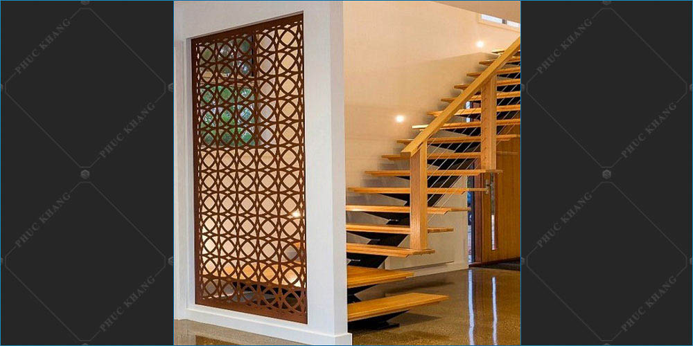 vách ngăn CNC cầu thang hoa văn