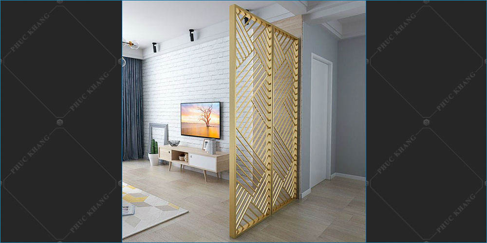 vách ngăn inox gold che cầu thang hiện đại