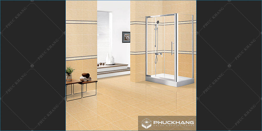 Gạch ốp nhà vệ sinh nhà tắm tone vàng