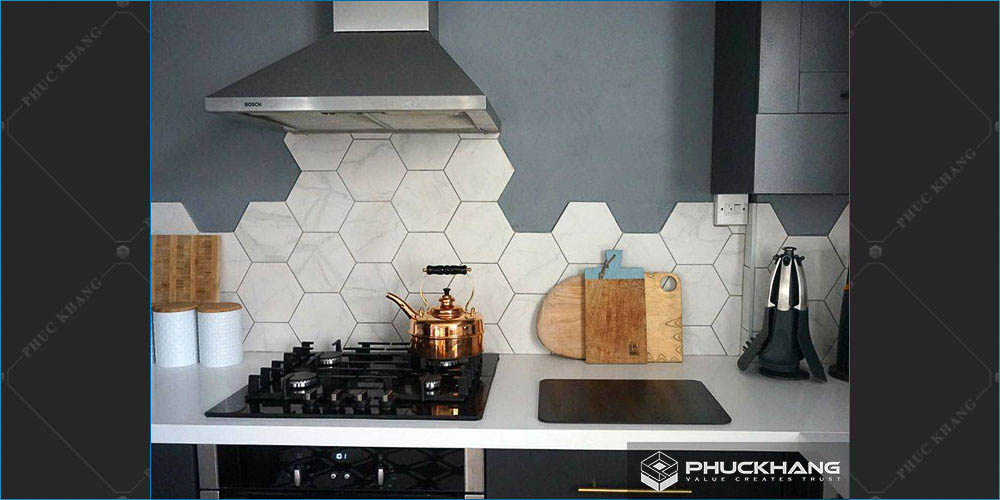 gạch ốp tường bếp lục giác