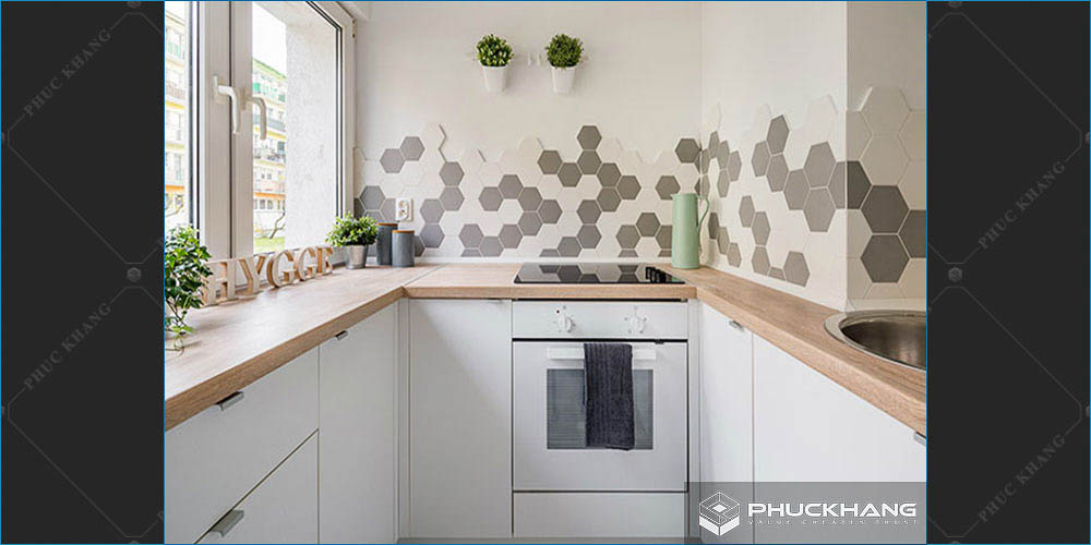gạch lục giác ốp tường bếp