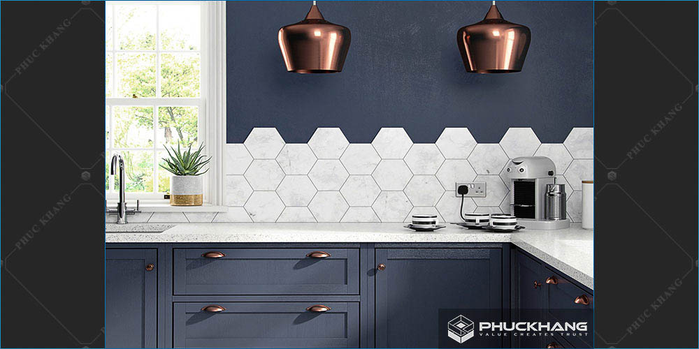 gạch lục giác ốp tường bếp