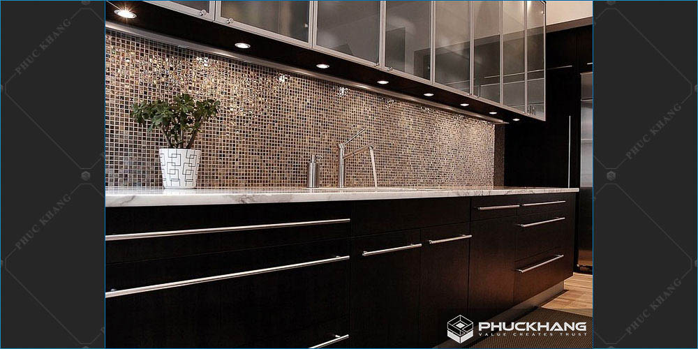 gạch mosaic ốp tường bếp