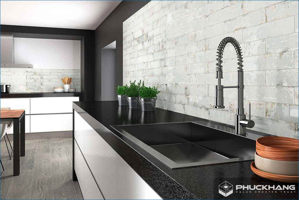 gạch thẻ ốp tường bếp