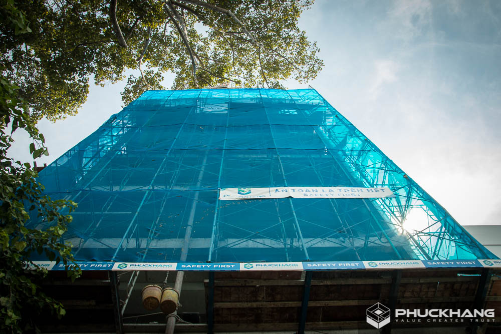 le cat noc office building 34 phan dinh giot 20