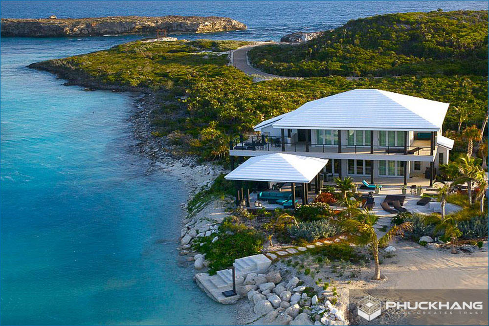Over Yonder Cay, Bahamas