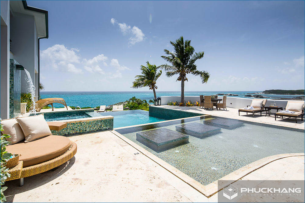Over Yonder Cay, Bahamas
