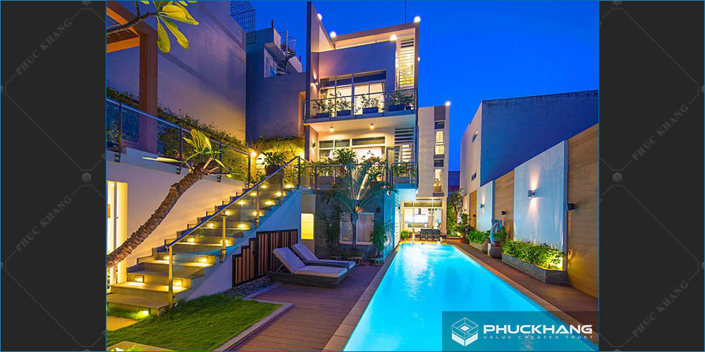 mẫu biệt thự sân vườn có hồ bơi