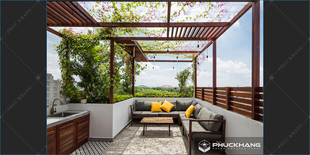 mẫu thiết kế sân thượng nhà phố