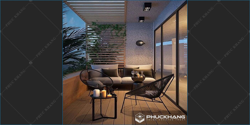 tiểu cảnh ban công với ghế thư giãn