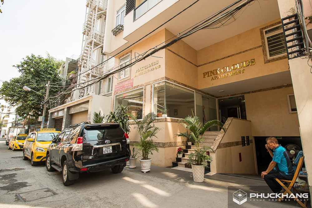 tòa nhà pink clouds apartment