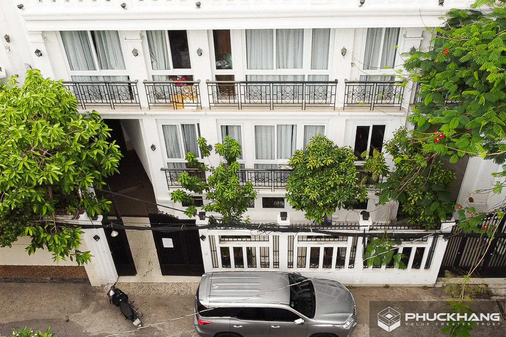 tòa nhà căn hộ dịch vụ universe apartment