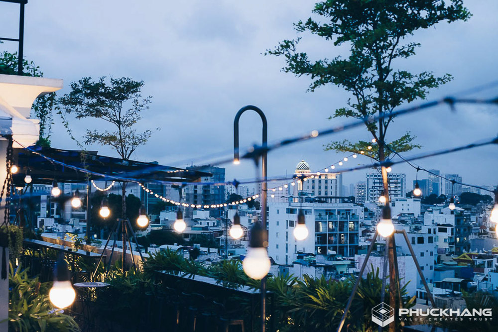 tòa nhà căn hộ dịch vụ skyy garden